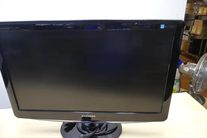 Samsung - Color Display Unit Modell: B2430L / Type: PU24WS